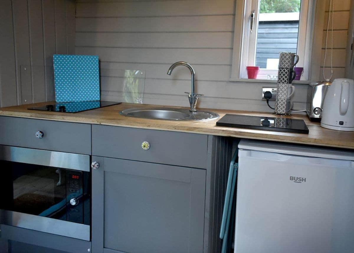Riverview Lodges And Glamping Welshpool Esterno foto